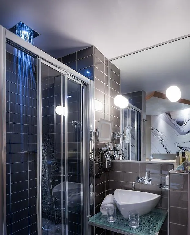 Apostrophe Hotel Paris