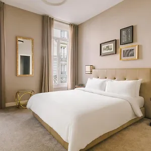 Hotel Sonder Le Frochot, Paris