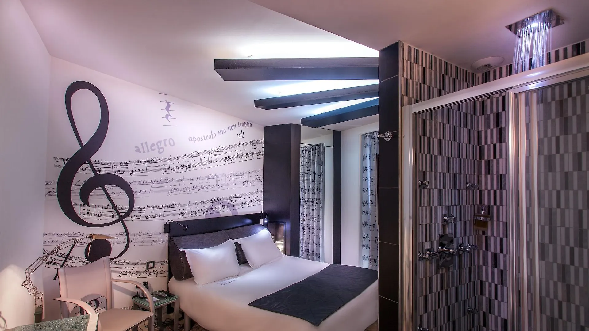 Apostrophe Hotel Paris