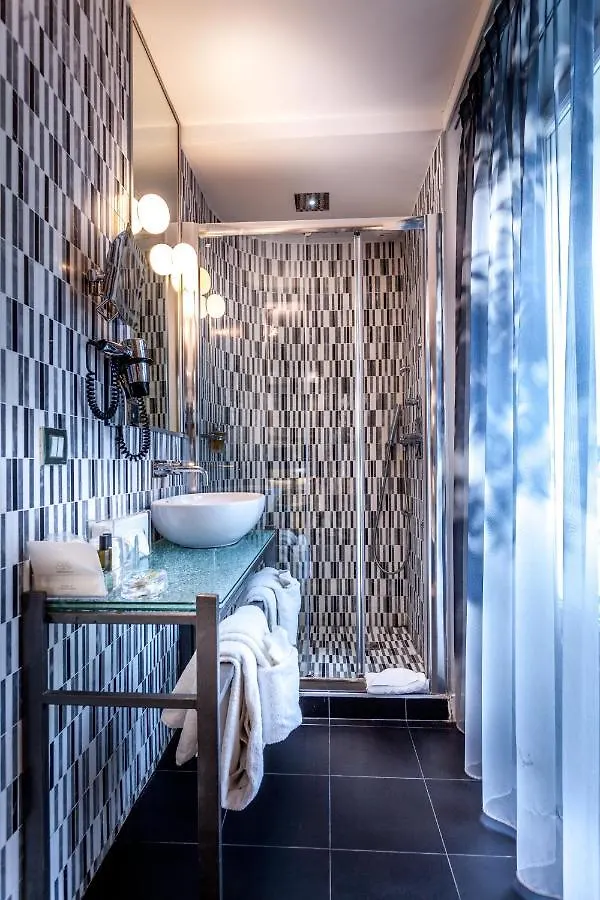 Apostrophe Hotel Paris